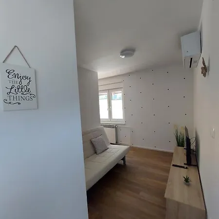 Apartament Marica *