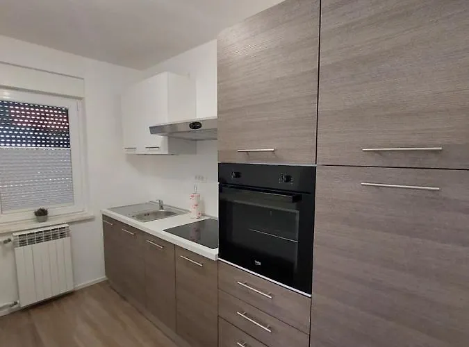 Apartma Marica *